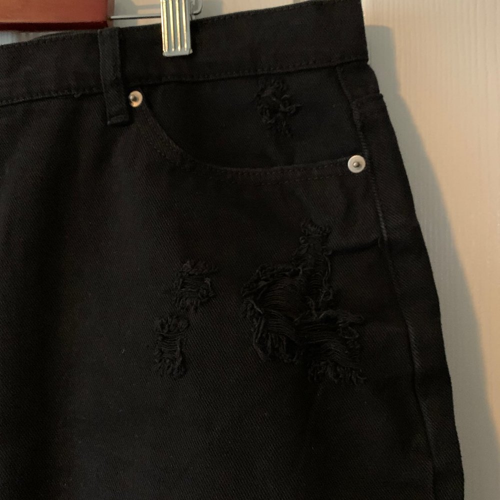 F21 Ripped Jean Skirt - Picture 5 of 8